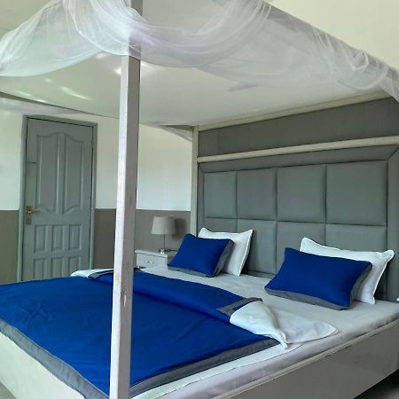Pelican Residence Fajara Εξωτερικό φωτογραφία