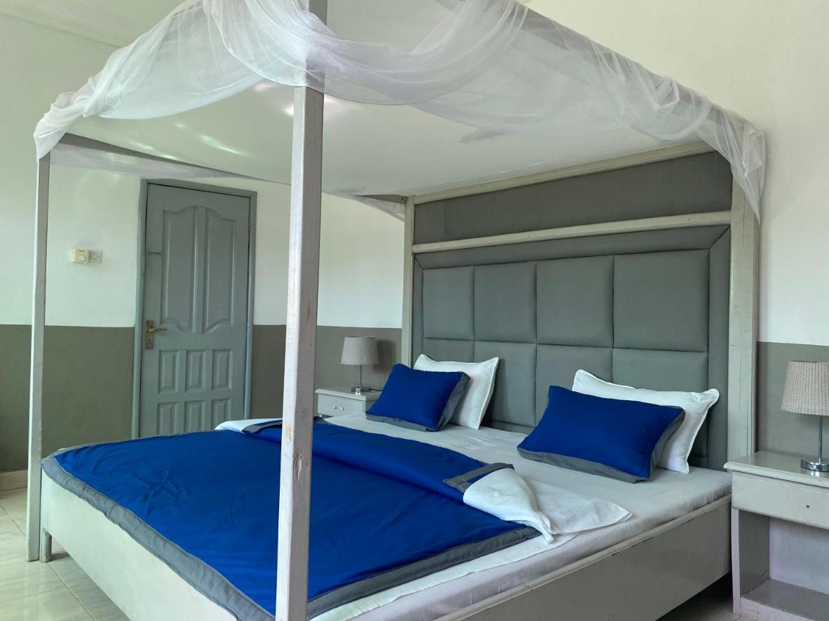 Pelican Residence Fajara Εξωτερικό φωτογραφία
