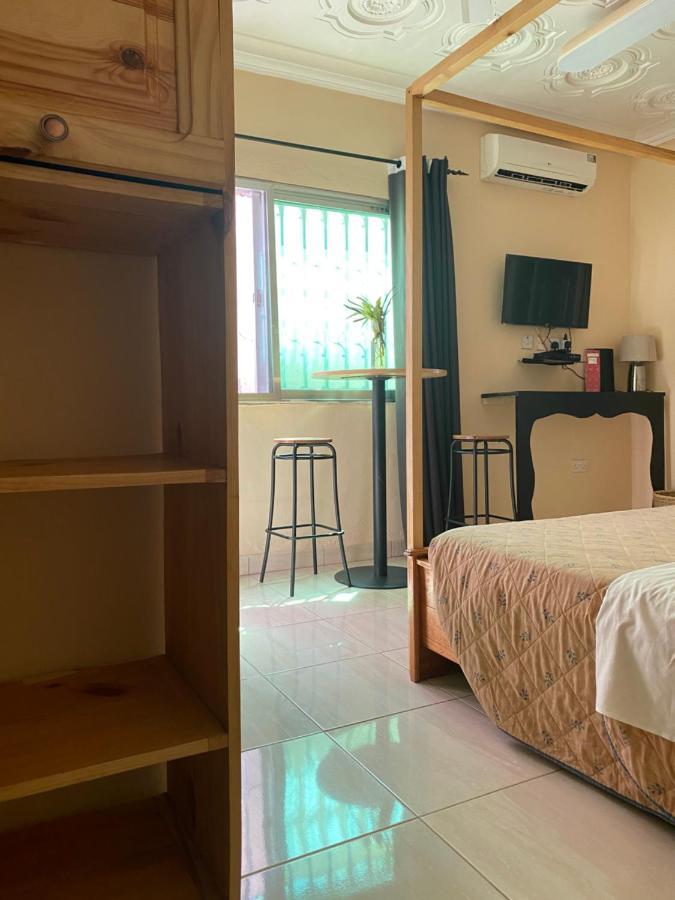 Pelican Residence Fajara Εξωτερικό φωτογραφία