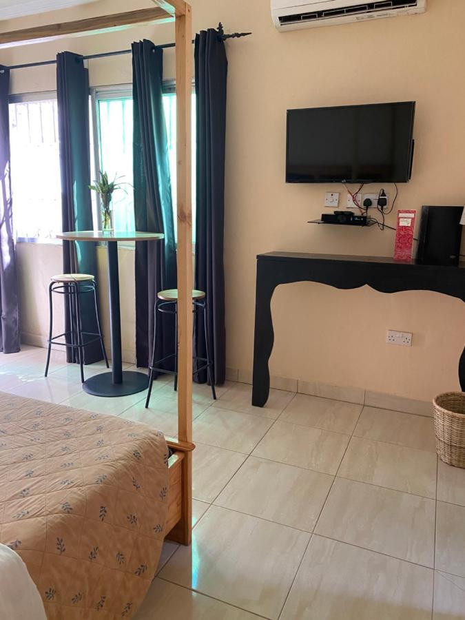 Pelican Residence Fajara Εξωτερικό φωτογραφία