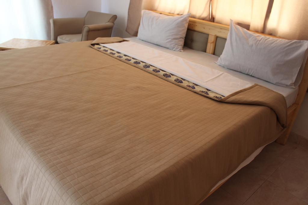 Pelican Residence Fajara Εξωτερικό φωτογραφία