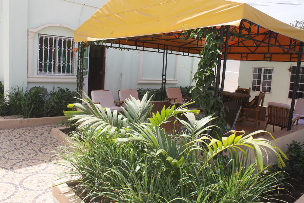 Pelican Residence Fajara Εξωτερικό φωτογραφία
