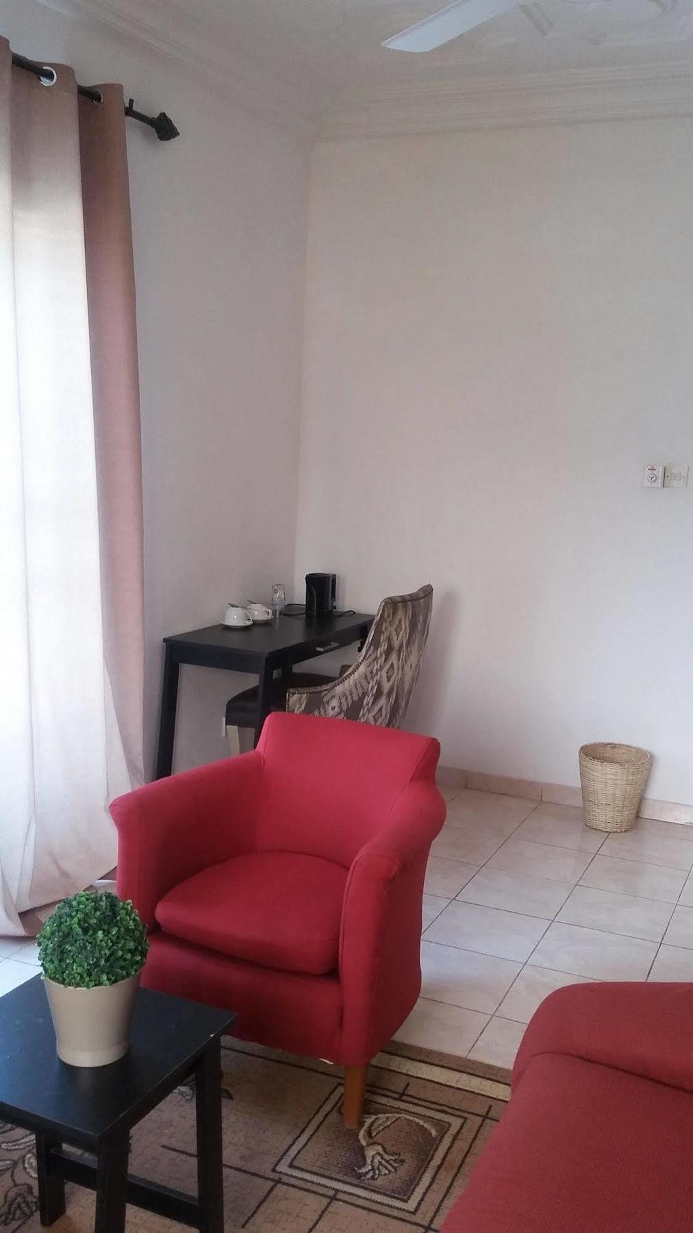 Pelican Residence Fajara Εξωτερικό φωτογραφία